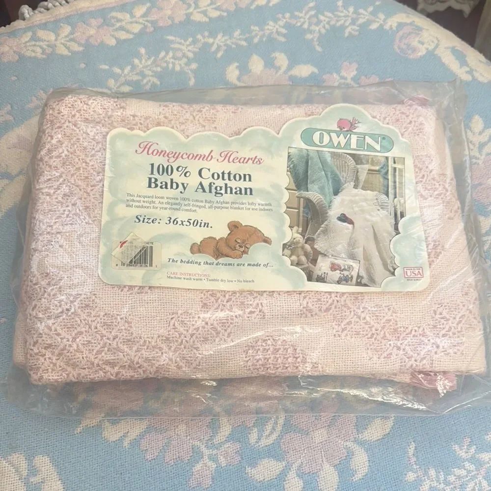 VTG NEW! *Honeycomb Hearts* Pink 100% Cotton Baby Afghan 36x50”